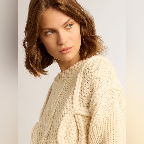 Golden Goose Women's Round-Neck Virgin Wool Sweater with Braided Motif - Picture 3 of 12